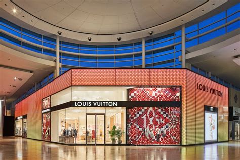 louis vuitton yorkdale reviews